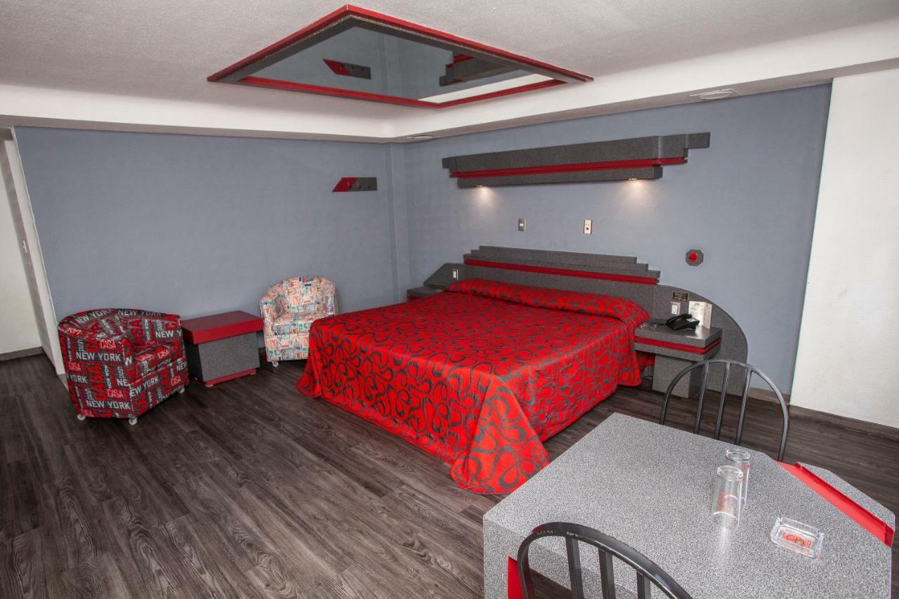 Hotel La Rosa - Solo Adultos Мехико Экстерьер фото