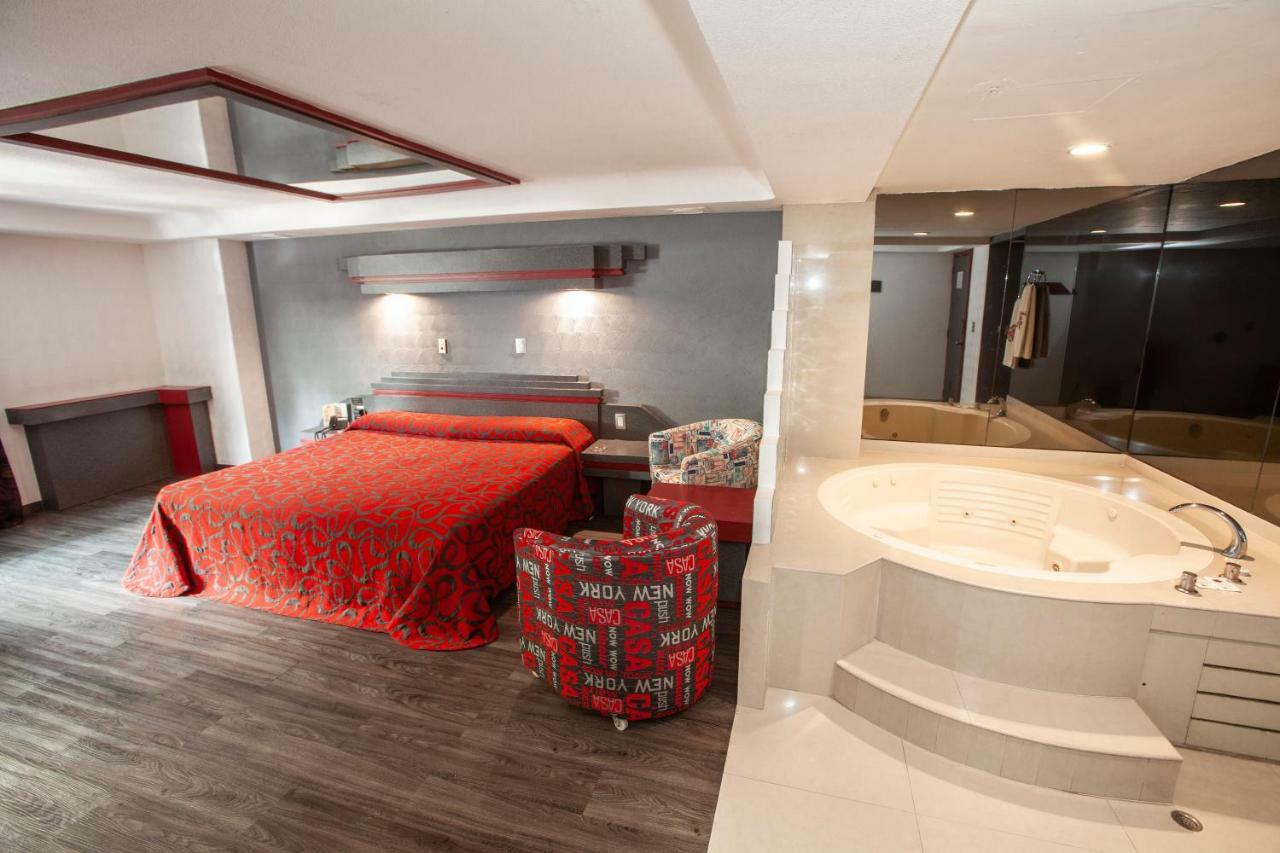Hotel La Rosa - Solo Adultos Мехико Экстерьер фото