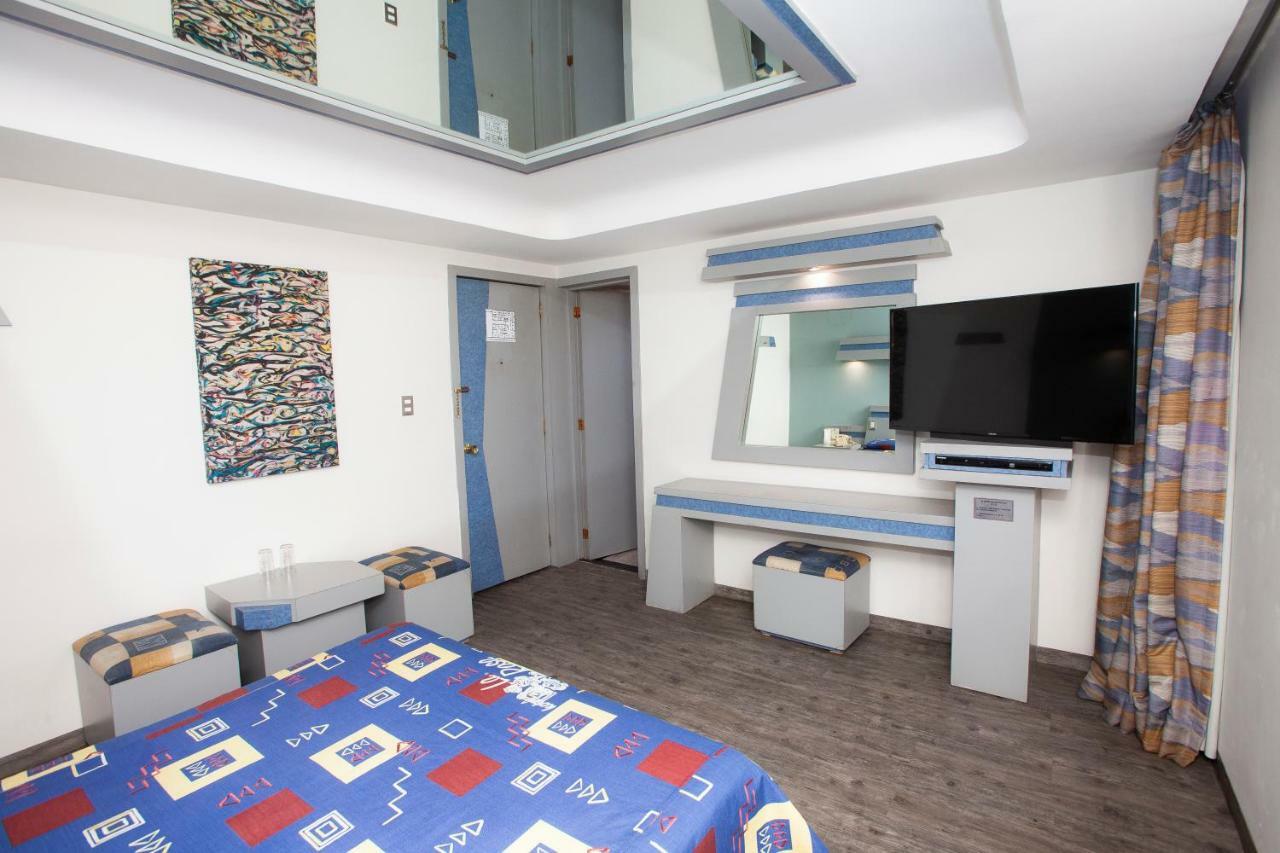 Hotel La Rosa - Solo Adultos Мехико Экстерьер фото