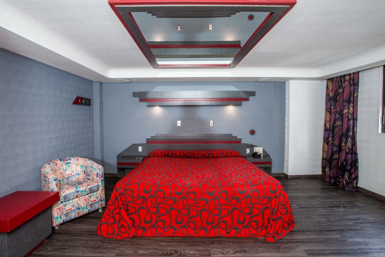 Hotel La Rosa - Solo Adultos Мехико Экстерьер фото