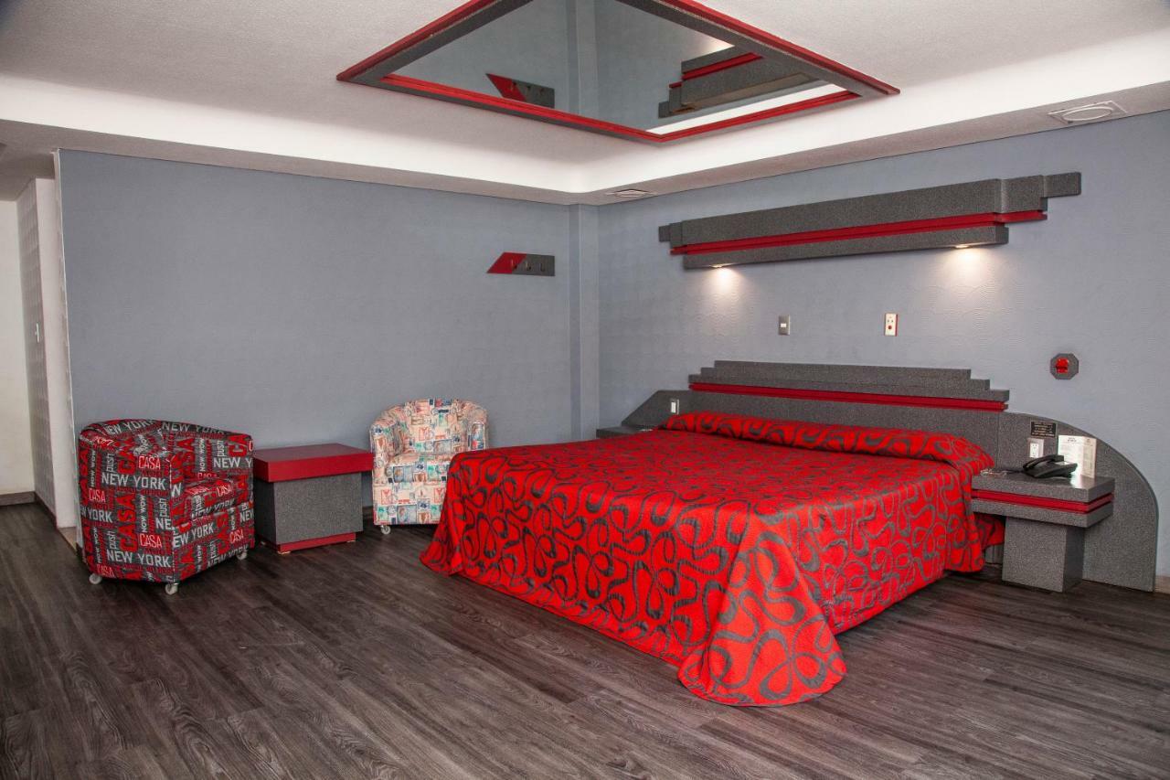 Hotel La Rosa - Solo Adultos Мехико Экстерьер фото